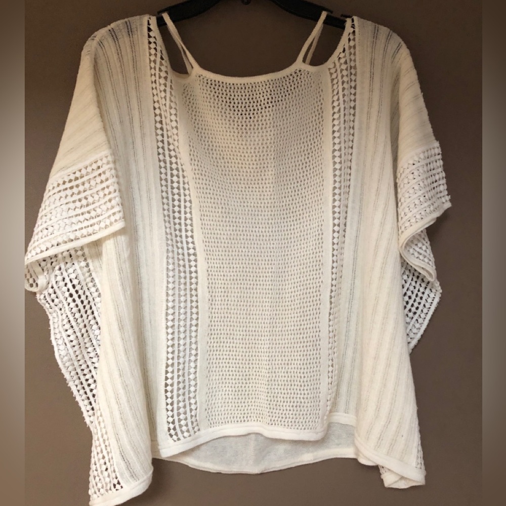Free People white off shoulders top Sz Medium